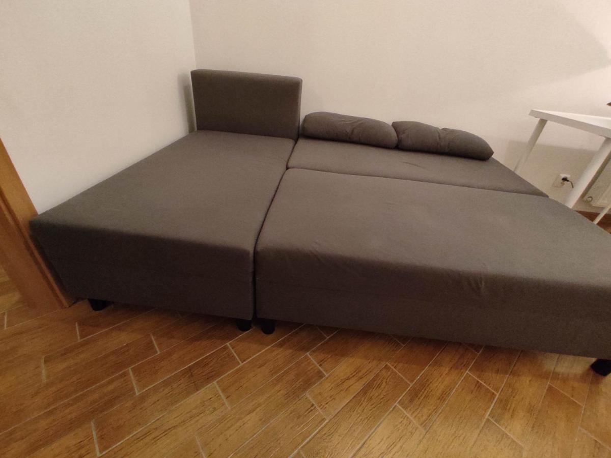 Nice Room With 2 Shared Bathrooms ,Wc , 2Km To Old Town -100M From Metro Szwedzka Warsaw Luaran gambar