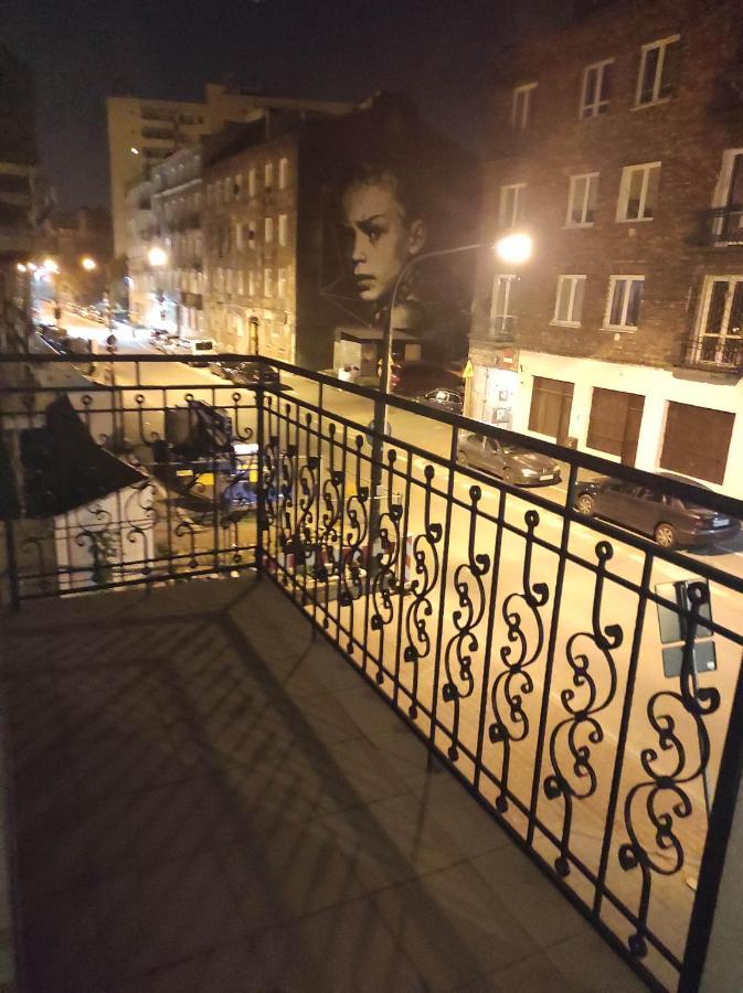 Nice Room With 2 Shared Bathrooms ,Wc , 2Km To Old Town -100M From Metro Szwedzka Warsaw Luaran gambar
