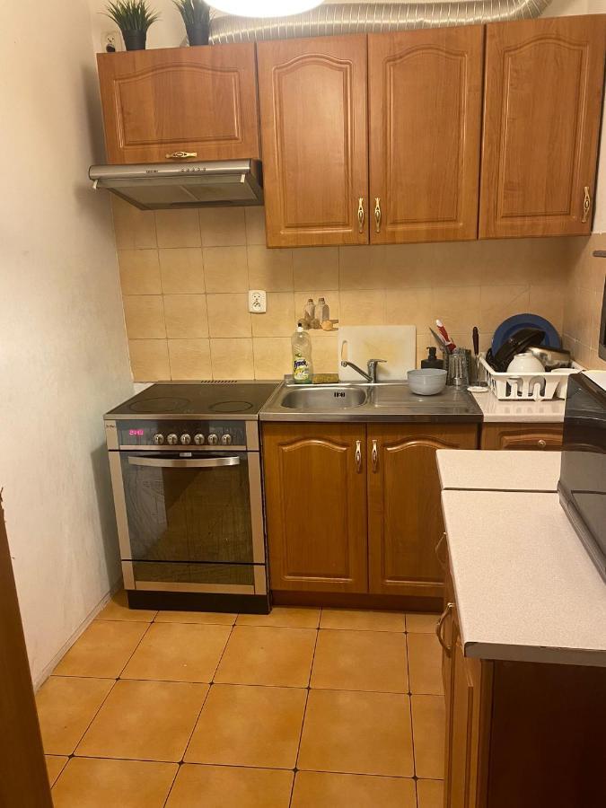 Nice Room With 2 Shared Bathrooms ,Wc , 2Km To Old Town -100M From Metro Szwedzka Warsaw Luaran gambar